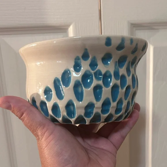 Handmade Pottery Bowl and Hand Knit Potholder - Picture 3 of 6